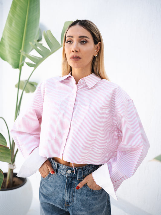 Cropped shirt with front pocket