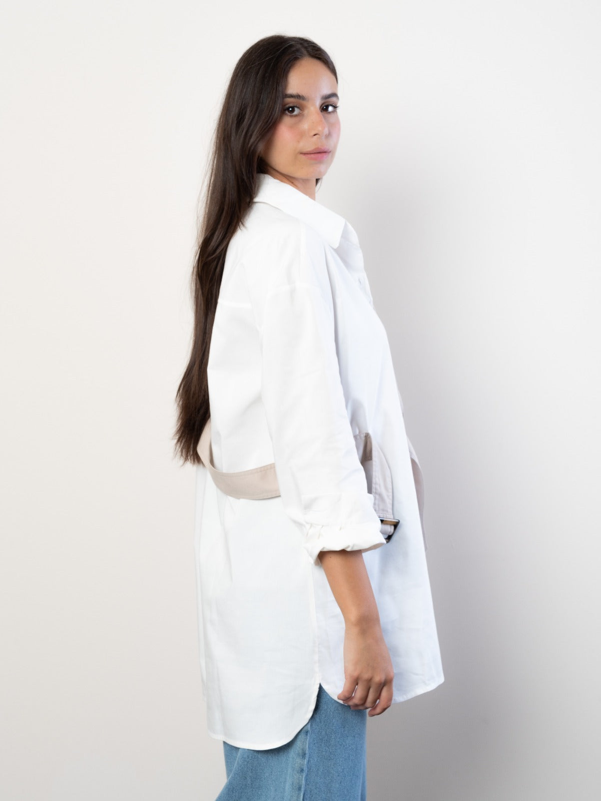 Style: contrasted poplin shirt