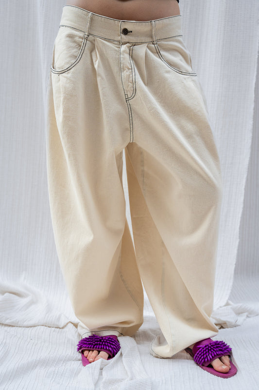 Balloon Fit Trousers  -  Relaxed Volume with Contemporary Edge