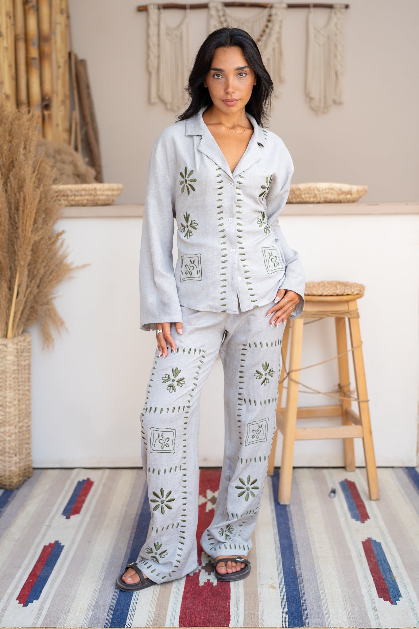 Embroidered Trousers  -  Tailored Fit with Artistic Detail